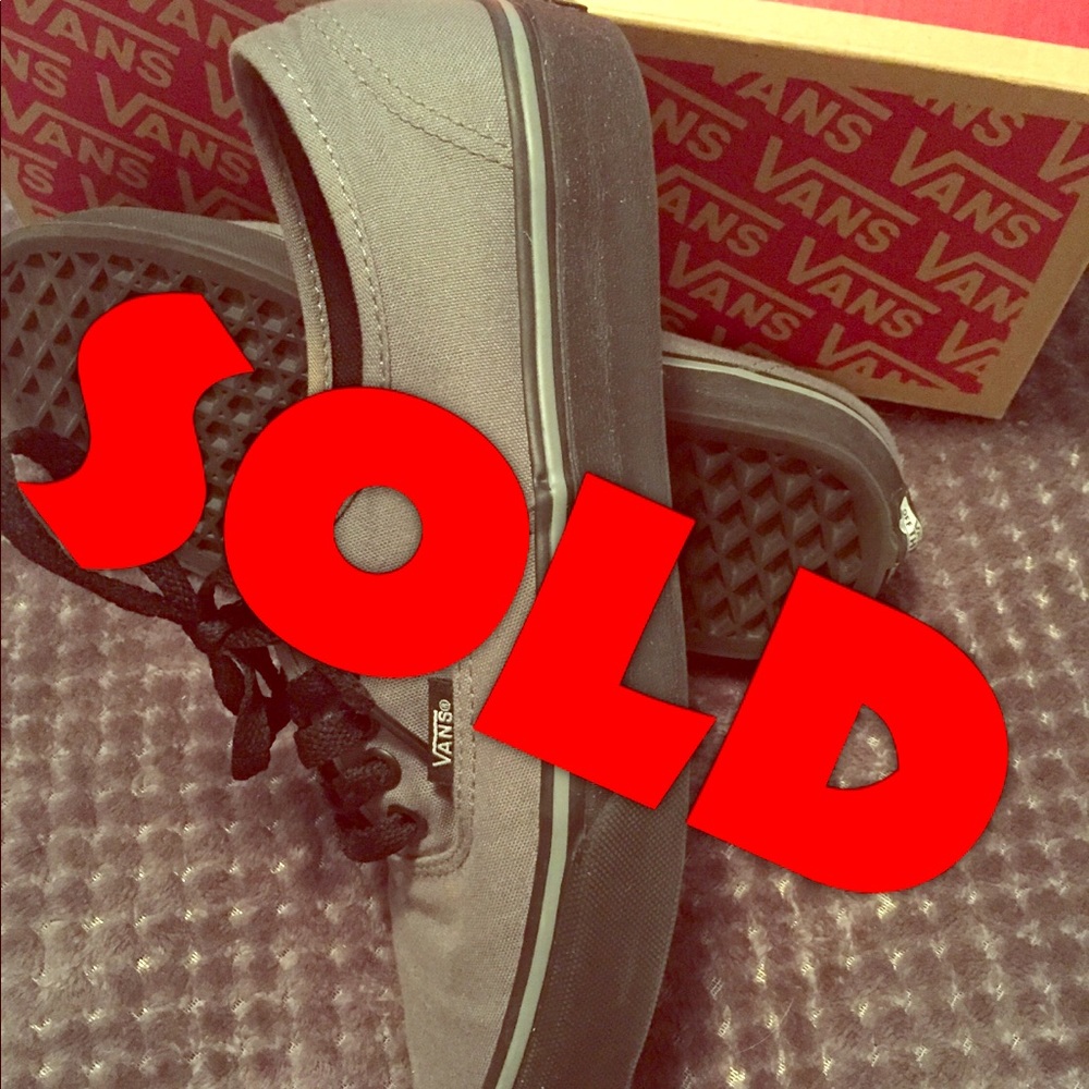 Vans era shoes