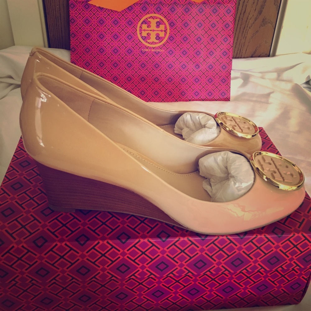 ✨BRAND NEW! Tory Burch Twiggy Wedges!✨