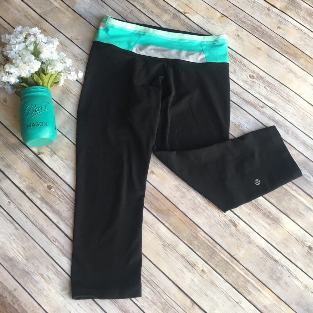 Lululemon Capris Sz 8
