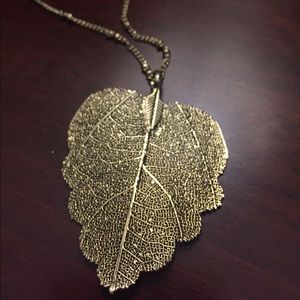 Long gold leaf necklace