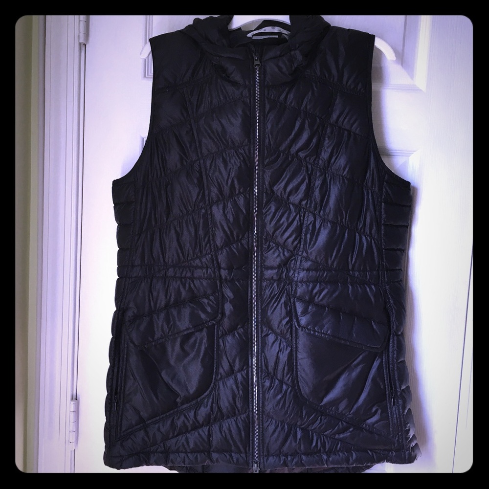 BNWOT Athleta Vest XL Black shop closing mon