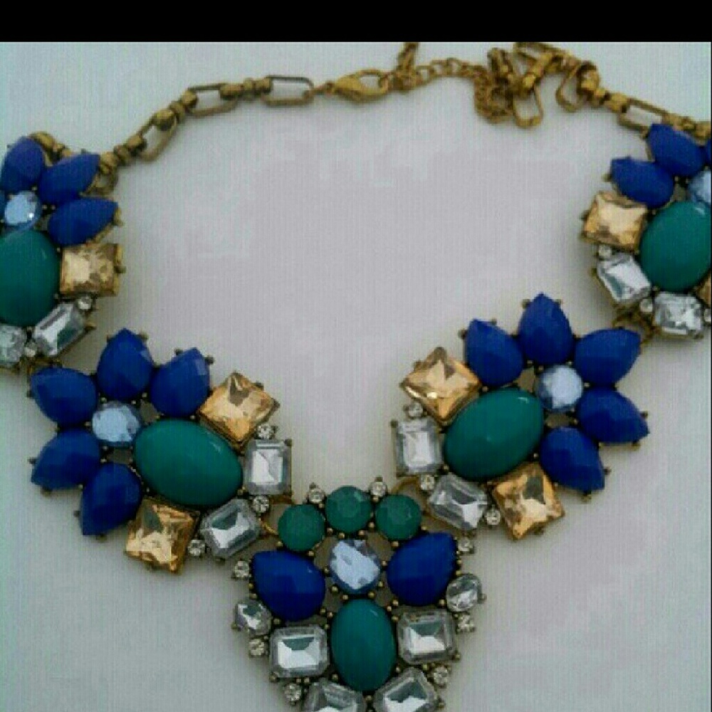Vintage statement necklace..stunning
