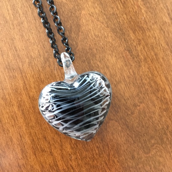 2 for $10! Black and White Beaded Necklace - Picture 2 of 3