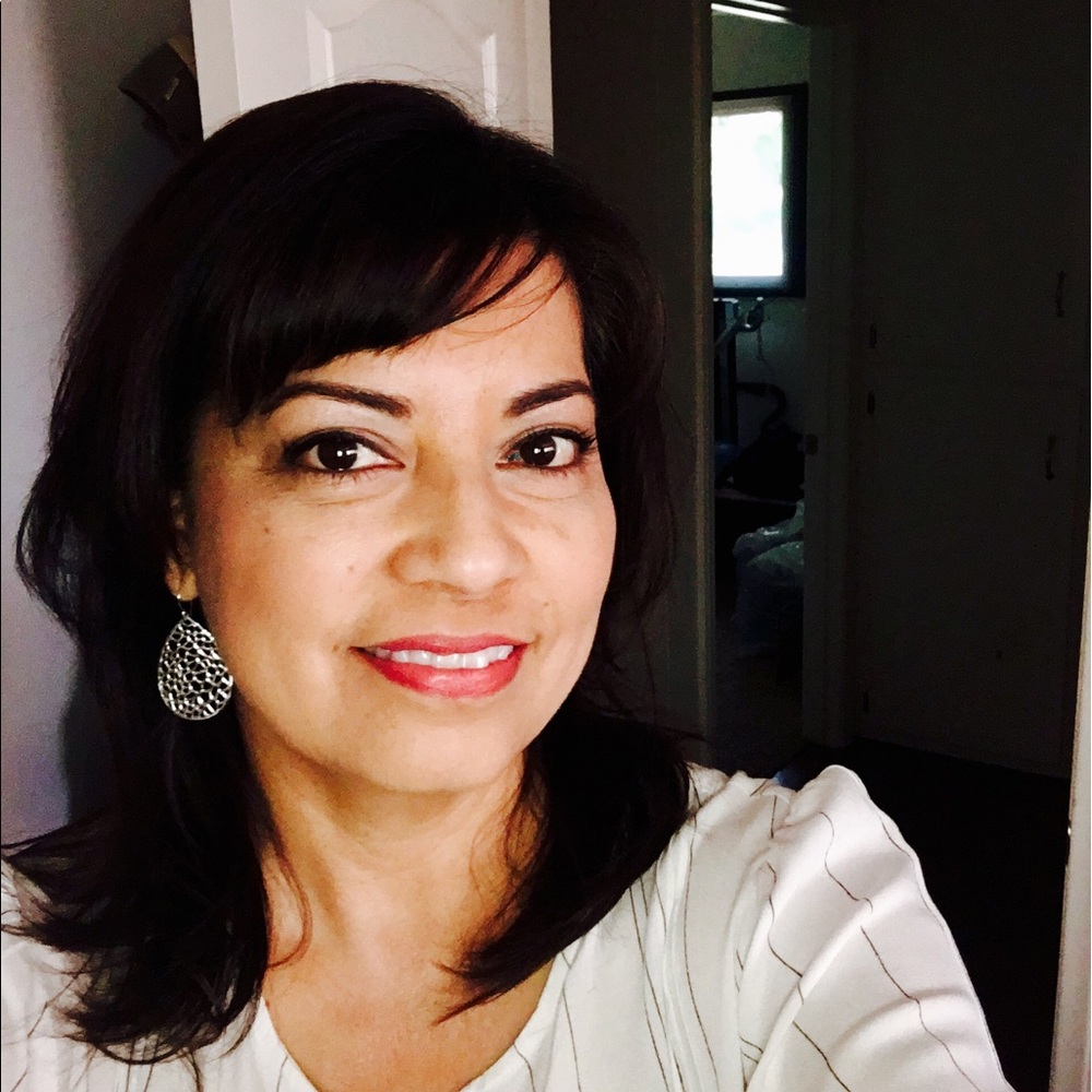 Meet your Posher, Christine
