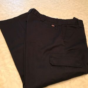 Men's  black dickies cargo work pants size 42x30.