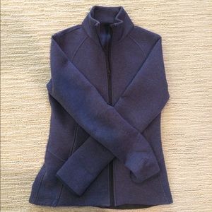 Lululemon Embrace the space zip up jacket - sz6