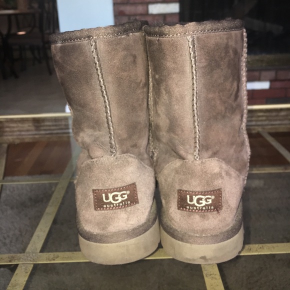 Ugg Boots!! SHARE/LIKE - Picture 3 of 4