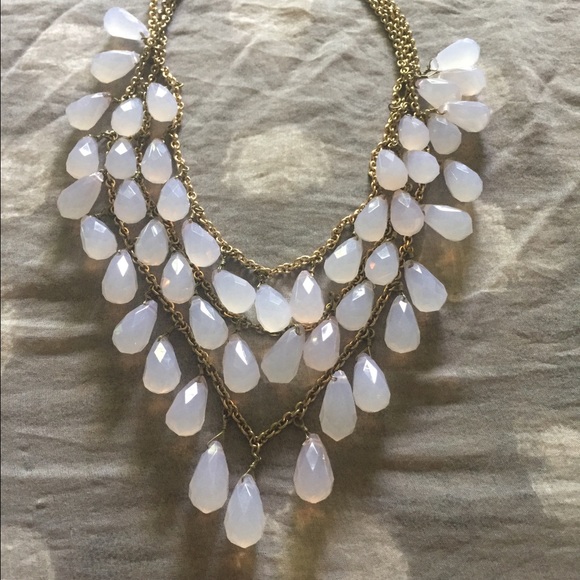 Gorgeous Statement Necklace - Picture 2 of 3