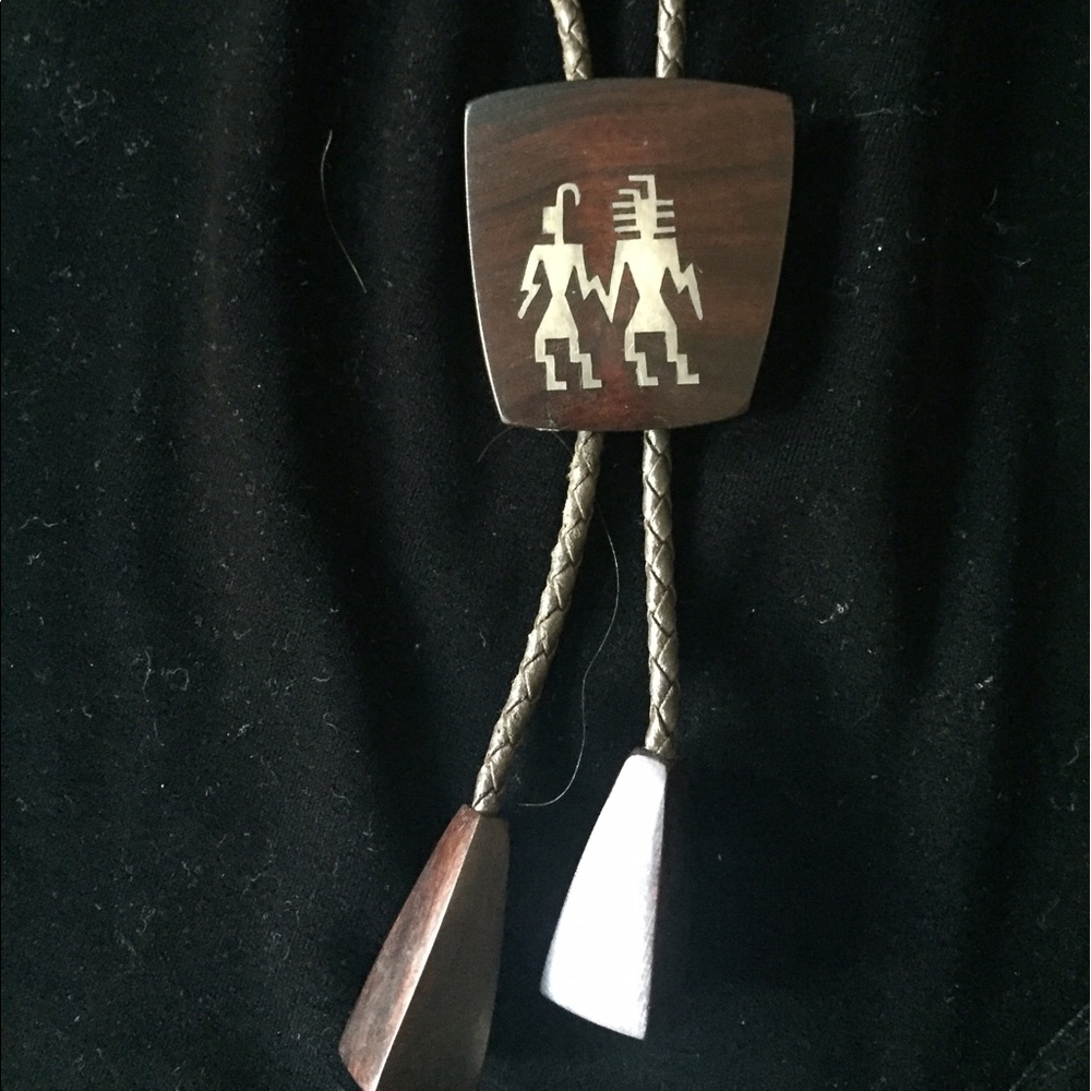 NOT FOR SALE Vintage Native Sterling Rosewood Bolo Tie signed - Picture 2 of 4