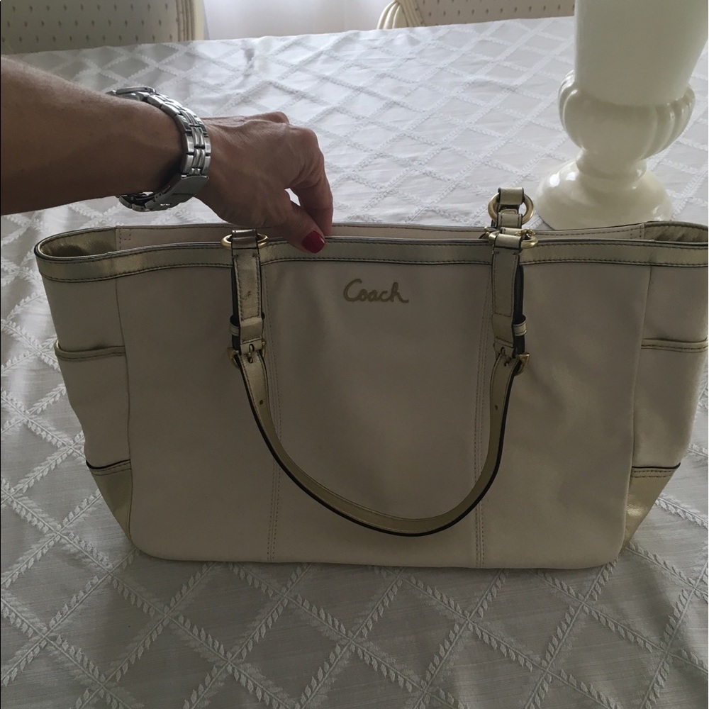 BRAND NEW Coach Bag w/ Tags - 100% Authentic!!! - Picture 6 of 8