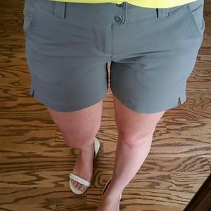 Columbia titanium omni shorts grey size 2