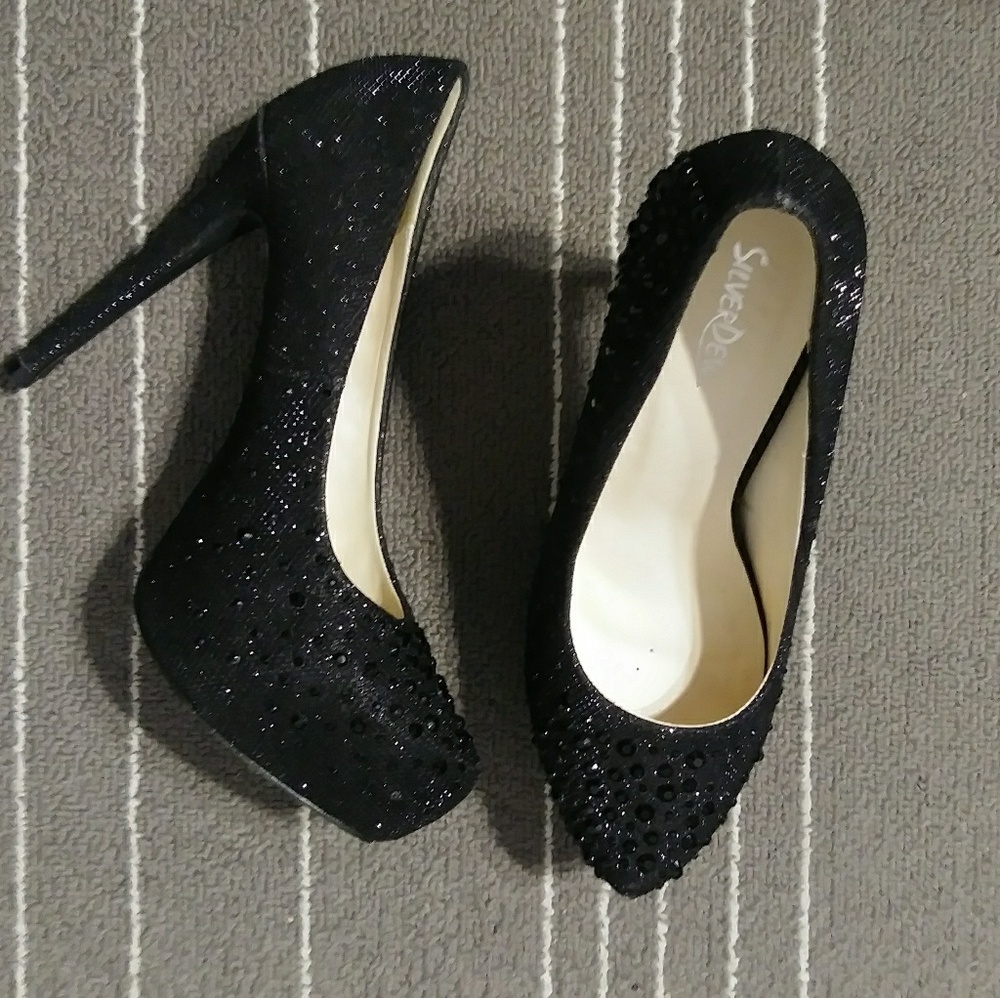 Heels in black
