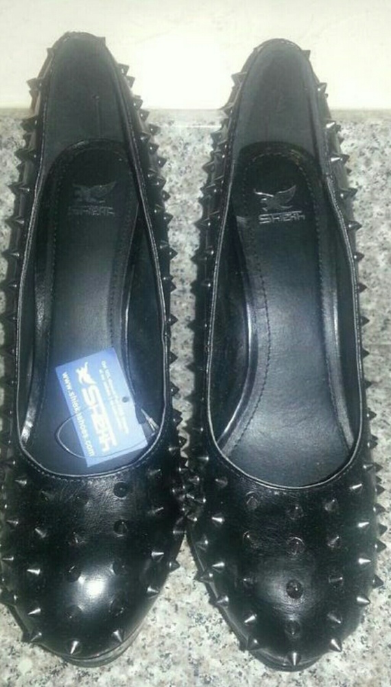 NIB Shiekh Black Studded Shoes, Size 10.