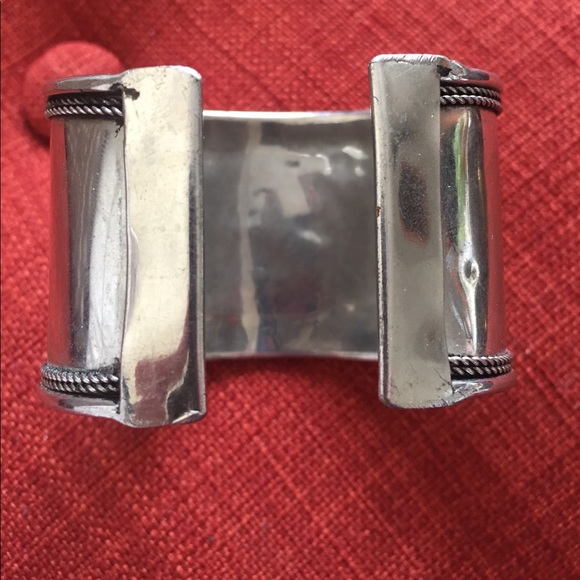 Ten Thousand Villages Aqua and Silver Bangle - Picture 4 of 4