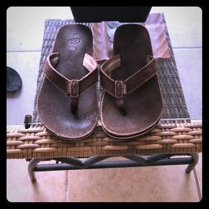 Kid Used Reef Sandals Size 4/5