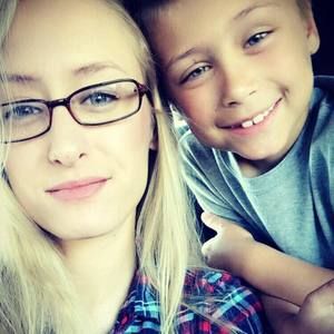 Meet your Posher, Sierra dawn