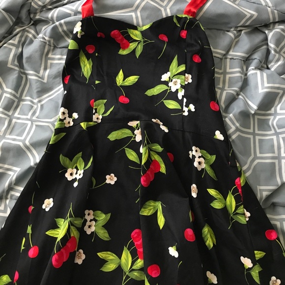 Retro cherry dress - Picture 1 of 3