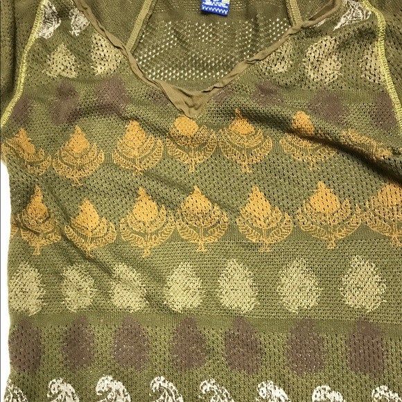 Free people cute sheer shirt!! 👚 - Picture 3 of 5