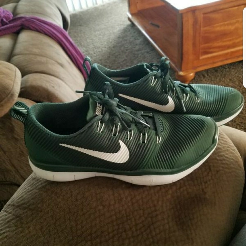 Green Nike Athletic Shoes Like New!