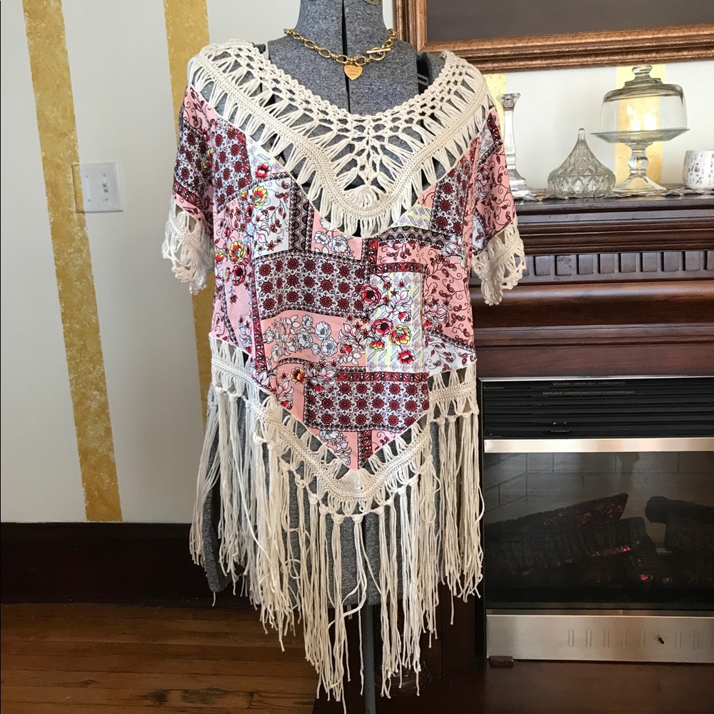 Great summer top size Large. Made by It Girl. NWT