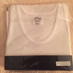 2x ist Two white Athletic shirts 100% cotton