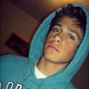 Meet your Posher, Derick