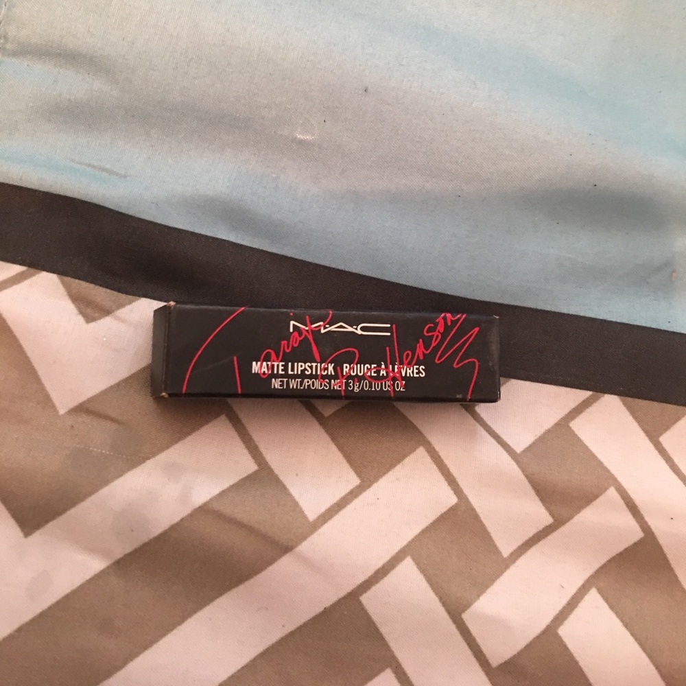 Mac matte lipstick