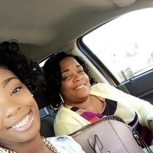 Meet your Posher, Andrea