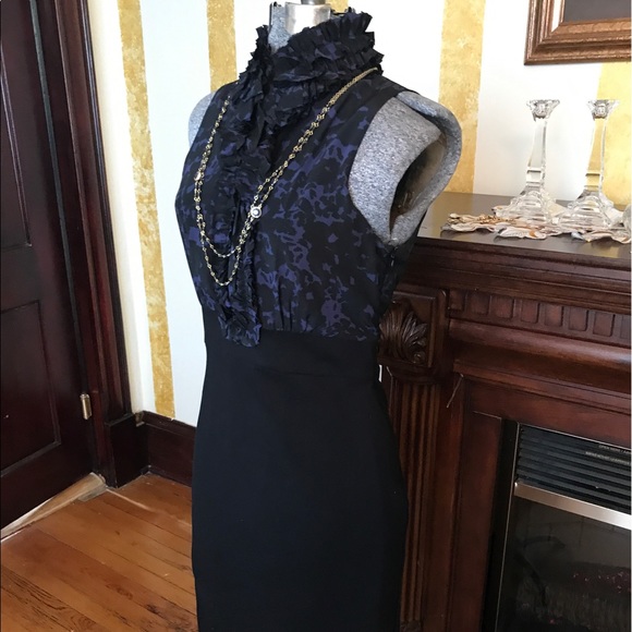 Beautiful and clean Taylor dress size 6 - Picture 4 of 5