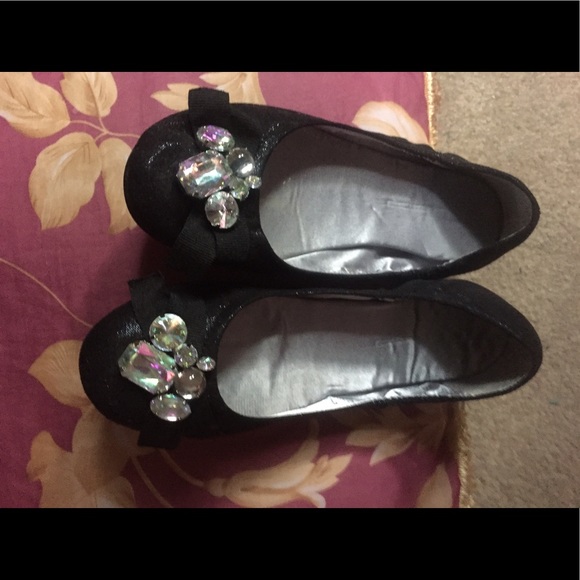 Flat shoes - Picture 2 of 4