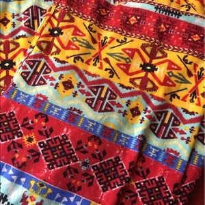 LuLaRoe Aztec Print TC leggings