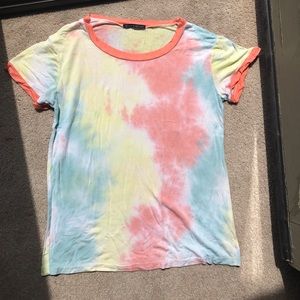 Brandy Melville t-shirt