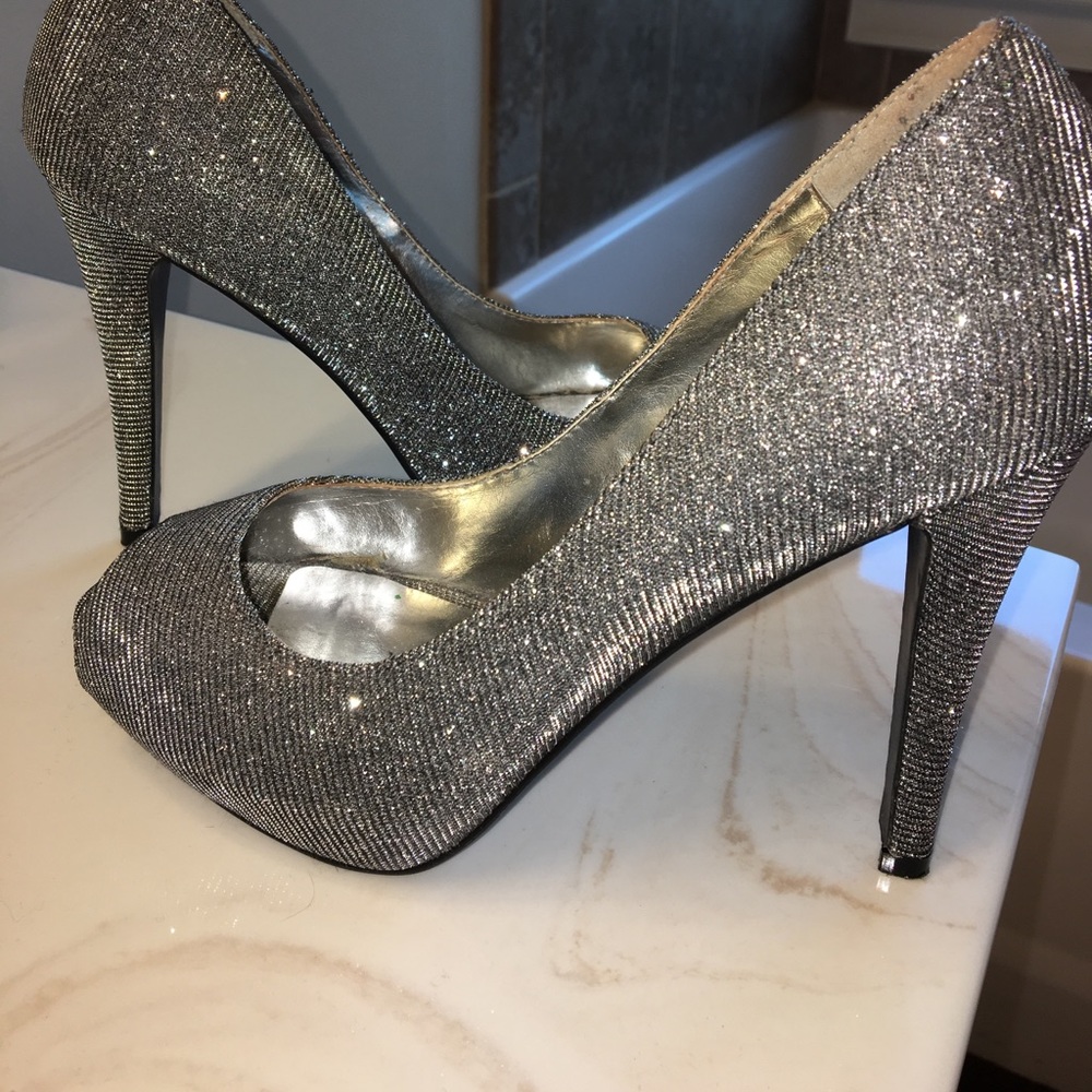 Glittery peeptoe heels - Picture 1 of 8