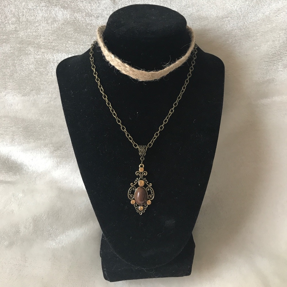 Brown rope chain choker