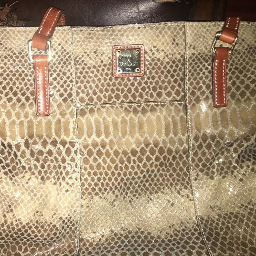 Dooney&Bourke 1975