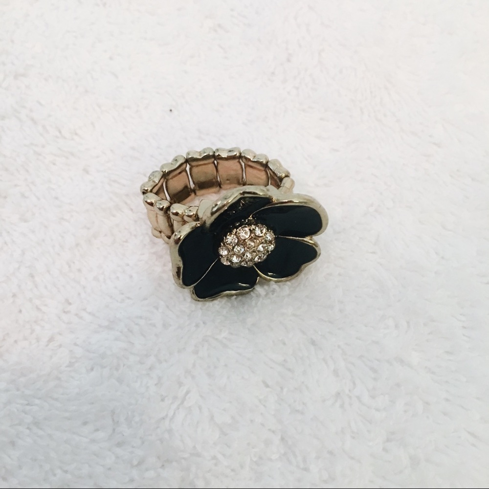 Ring - Picture 2 of 2