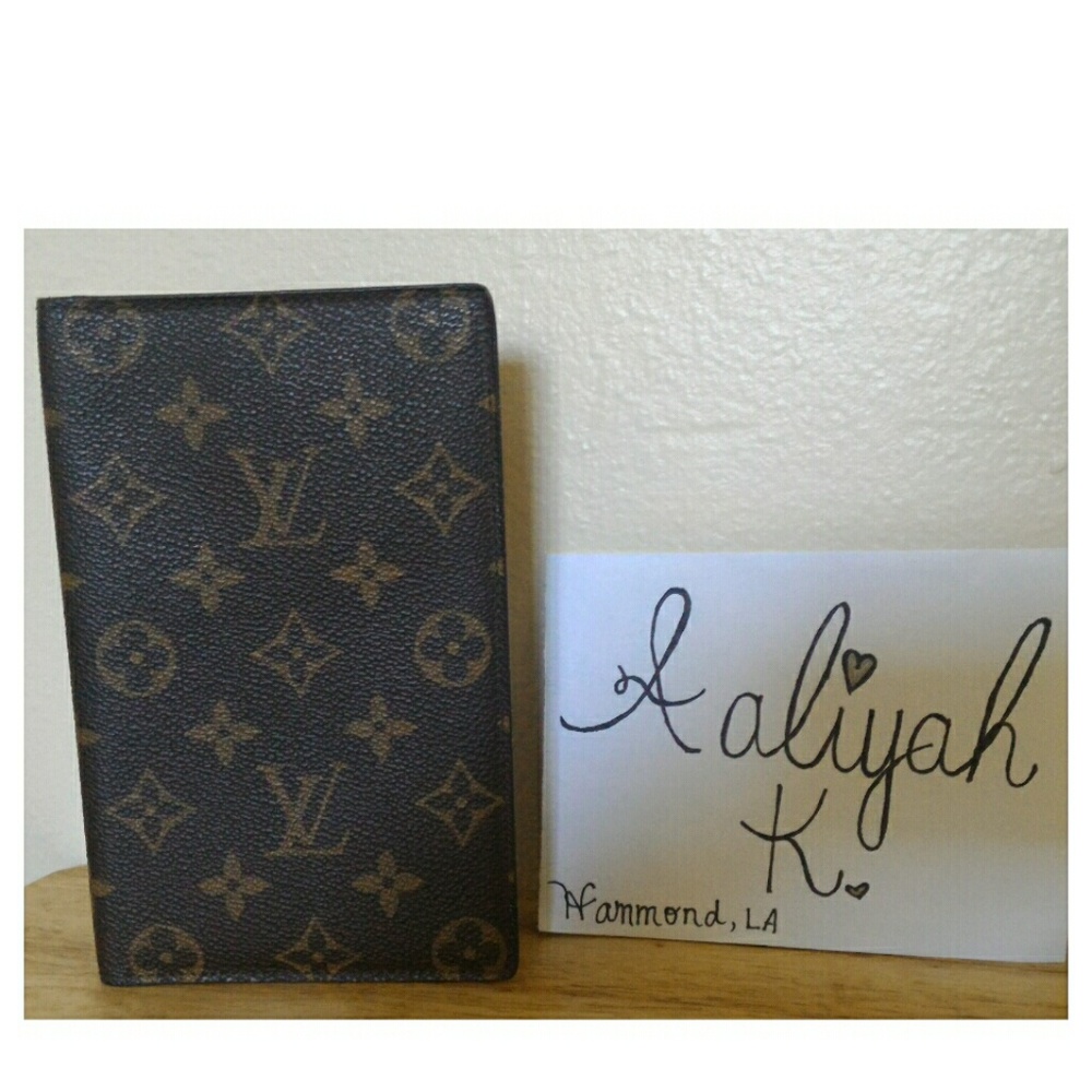 💖SOLD💖 Louis Vuitton Vintage Passport Wallet