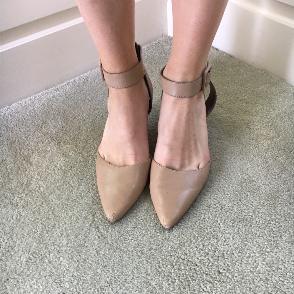 Sam Edelman Nude Pumps