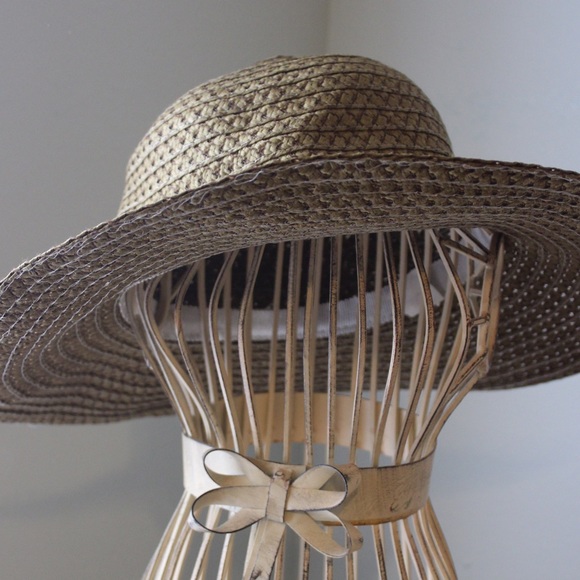 Tan Sunhat - Picture 2 of 2