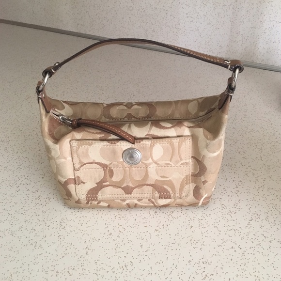 Authentic Coach Mini Bag - Picture 1 of 2