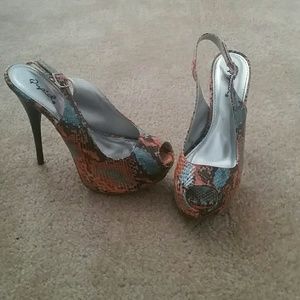 Qupid turquoise & orange snake print slingbacks