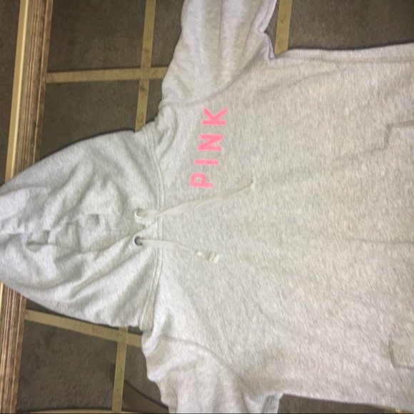 VS pink sweatshirt - Picture 2 of 4