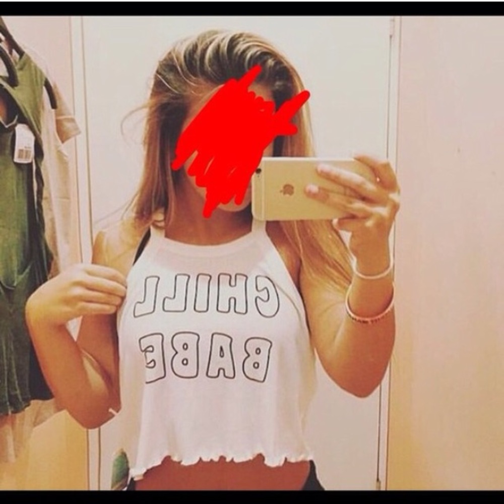 chill BABE CROP
