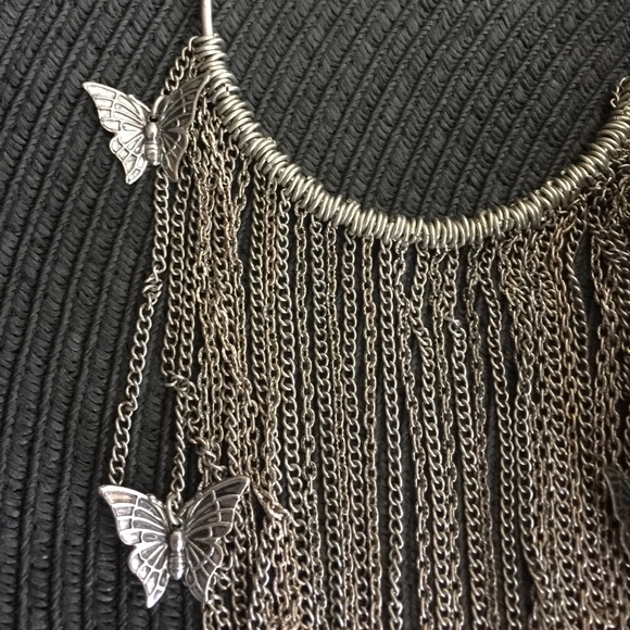 Butterfly 🦋 Earrings - Picture 4 of 4