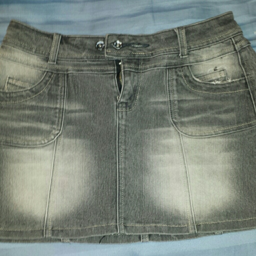 Grey jeans skirt