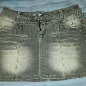 Grey jeans skirt