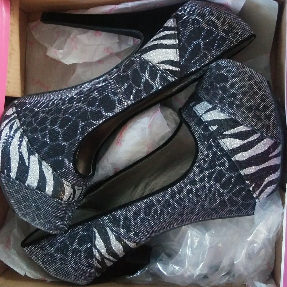 High Heel Pumps