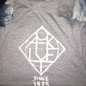 Oakley muscle shirt for woman's