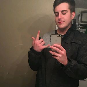 Meet your Posher, Ethan