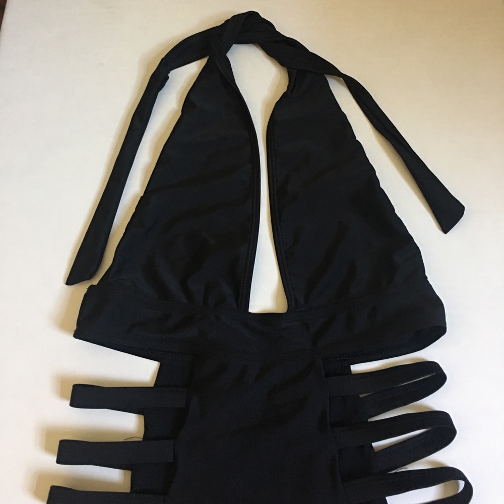 💦[SOLD SOLD] 💦One Piece Strappy Halter to - Picture 4 of 6